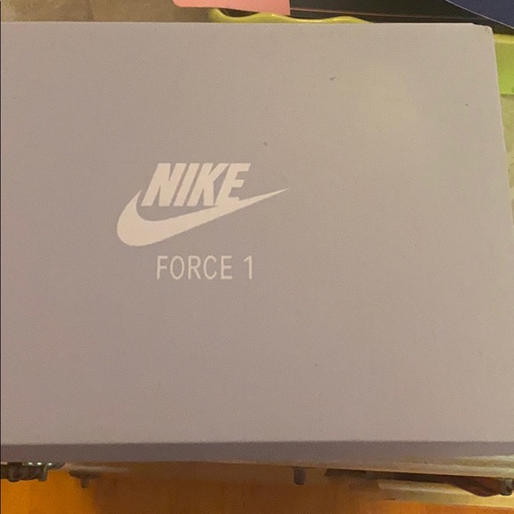 Kids Black Air Force 1 - Picture 2 of 3